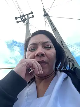 hiilarybrown online show from July 13, 2026, 10:12 pm