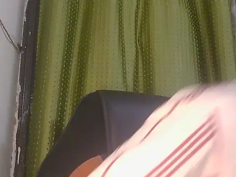 ursdreamperson online show from July 9, 2026, 1:31 am