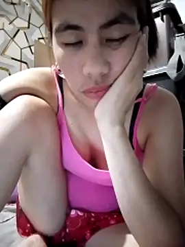 Snapshot of Deliciousgirl14 chatting on June 18, 2026, 9:58 am Deliciousgirl14 online show from June 18, 2026, 9:58 am