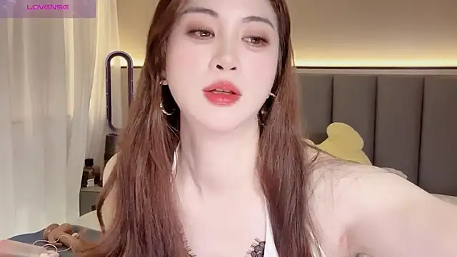 wuyueaini online show from June 20, 2026, 6:38 am