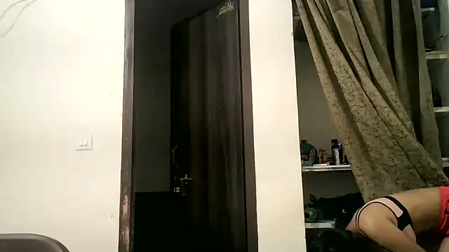 Snapshot of Aarohi_An chatting on June 19, 2026, 1:37 pm Aarohi An online show from June 19, 2026, 1:37 pm