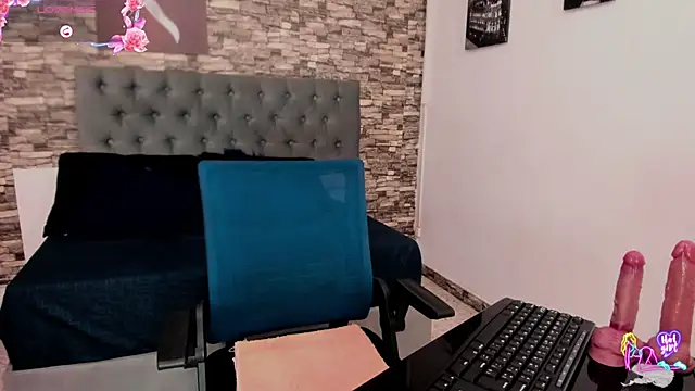 Snapshot of Nyx_Moon chatting on June 20, 2026, 8:55 pm Nyx Moon online show from June 20, 2026, 8:55 pm
