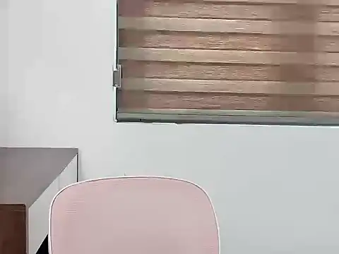 Amelia-babee online show from September 27, 2025, 4:17 am