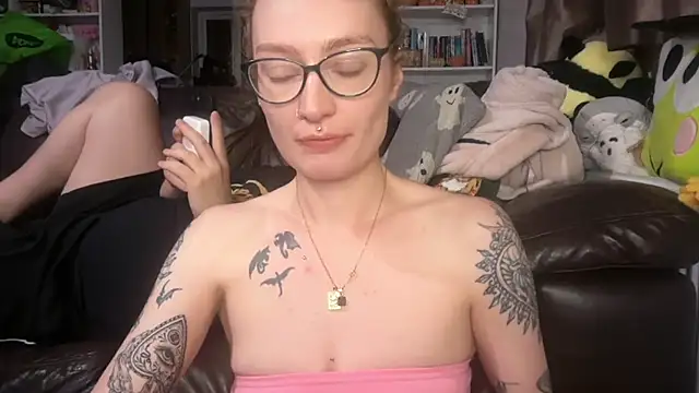 harleyblair online show from July 16, 2026, 10:05 pm