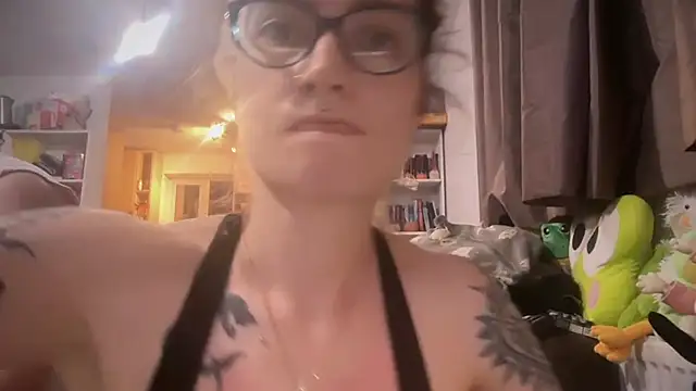 harleyblair online show from July 21, 2026, 10:01 pm