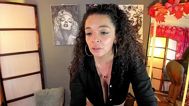 eleonor x online show from July 2, 2026, 3:23 am