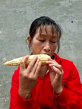ngocngoc cute online show from July 2, 2026, 2:33 am