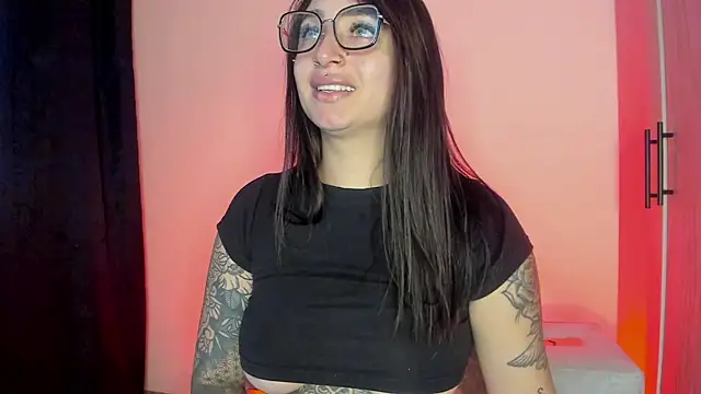 Snapshot of scarlett_Collinss chatting on June 22, 2026, 1:52 pm scarlett Collinss online show from June 22, 2026, 1:52 pm