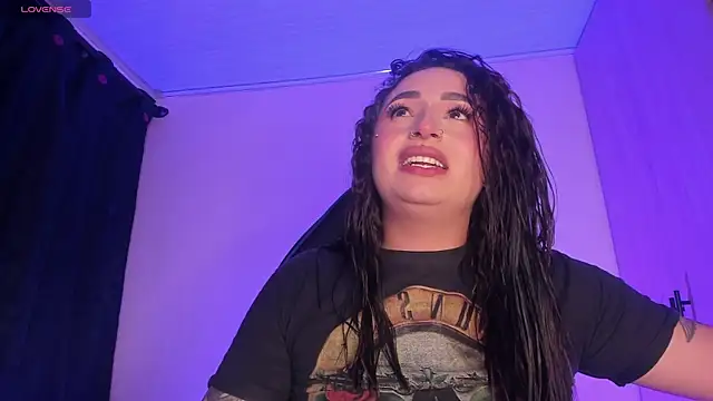 Snapshot of scarlett_Collinss chatting on July 25, 2026, 3:37 am scarlett Collinss online show from July 25, 2026, 3:37 am