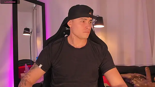 Snapshot of connorsmiith chatting on June 17, 2026, 1:01 pm connorsmiith online show from June 17, 2026, 1:01 pm