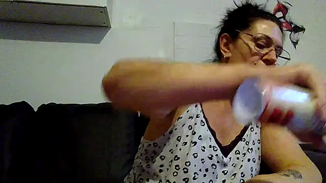 Snapshot of RubyyRosee chatting on June 27, 2026, 5:23 am RubyyRosee online show from June 27, 2026, 5:23 am
