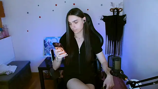 Gabi299 online show from July 8, 2026, 4:33 pm