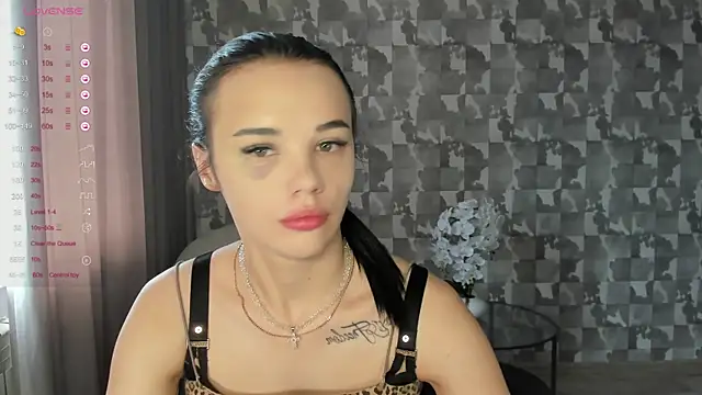 Snapshot of Kseni_a chatting on June 15, 2026, 7:21 am Kseni a online show from June 15, 2026, 7:21 am