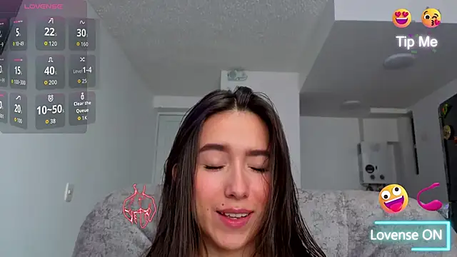 Adhara Kitten online show from May 2, 2026, 1:49 pm