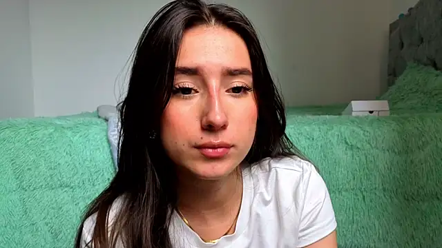 Adhara Kitten online show from July 9, 2026, 2:54 pm
