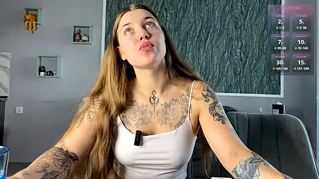 VelvetMiley online show from August 5, 2026, 3:42 am