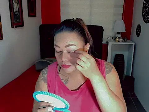 Snapshot of EmmaKantutera chatting on June 16, 2026, 3:09 am EmmaKantutera online show from June 16, 2026, 3:09 am