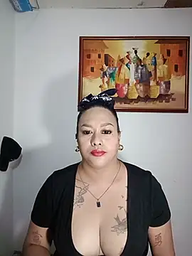 Snapshot of EmmaKantutera chatting on August 6, 2026, 3:30 am EmmaKantutera online show from August 6, 2026, 3:30 am