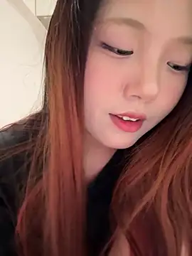 mimi9420 online show from June 3, 2026, 3:17 pm
