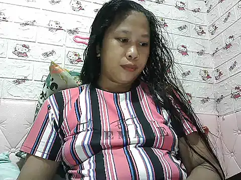 Pilipinalyn23 online show from July 4, 2026, 8:20 am