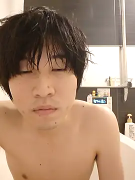tanaka113 online show from May 12, 2026, 3:42 pm