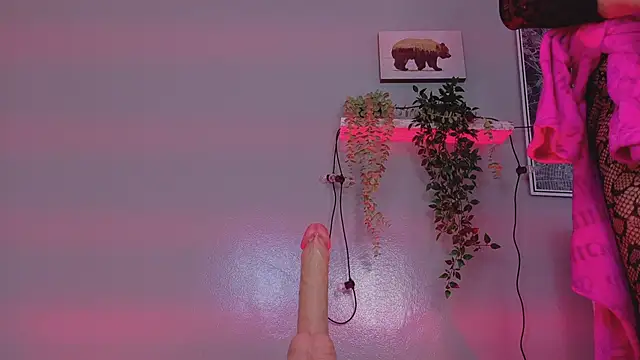 Nickifox   online show from January 15, 2026, 8:45 pm