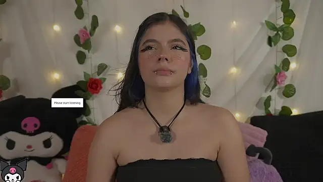 Snapshot of cutee_andrea chatting on June 12, 2026, 2:43 am cutee andrea online show from June 12, 2026, 2:43 am