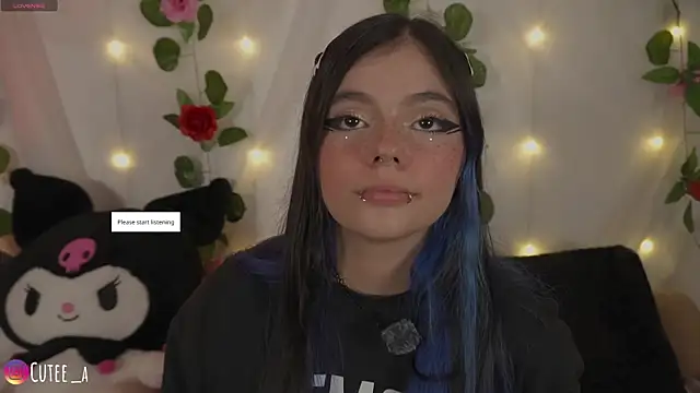 Snapshot of cutee_andrea chatting on July 9, 2026, 3:43 am cutee andrea online show from July 9, 2026, 3:43 am