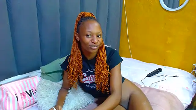 LonelyQueenxx25 online show from June 25, 2026, 8:46 pm