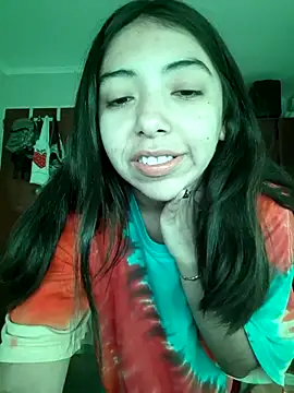 Snapshot of missapril0101 chatting on June 7, 2026, 5:44 am missapril0101 online show from June 7, 2026, 5:44 am