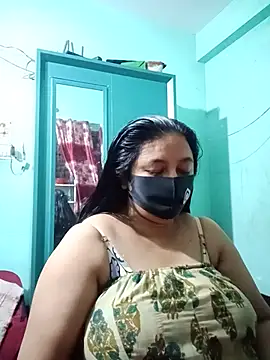 jenyfer709 online show from July 24, 2026, 8:18 pm