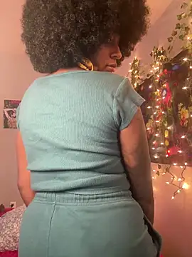 MistiSavannah online show from June 17, 2026, 1:34 pm