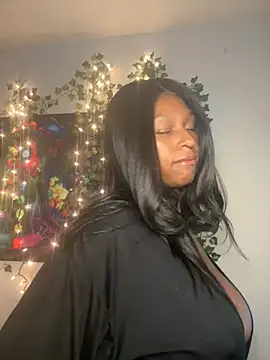 MistiSavannah online show from July 8, 2026, 2:05 am