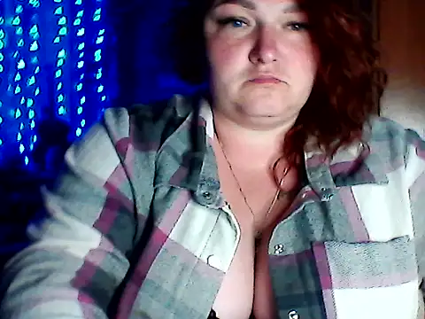 Snapshot of AngelQSky chatting on May 12, 2026, 8:39 pm AngelQSky online show from May 12, 2026, 8:39 pm