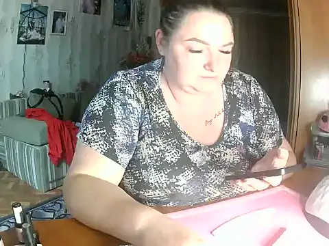 AngelQSky online show from July 8, 2026, 3:16 pm