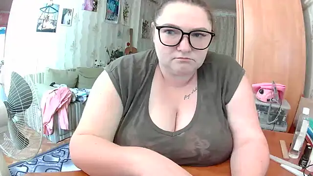 AngelQSky online show from July 22, 2026, 3:04 pm