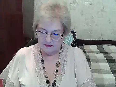 Renata62011 online show from July 13, 2026, 12:52 pm