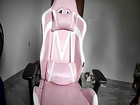 Snapshot of Caiostripchat chatting on February 10, 2026, 6:12 pm Caiostripchat online show from February 10, 2026, 6:12 pm