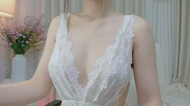 Vessi-babe online show from June 5, 2026, 3:07 pm