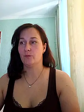 Amandda  online show from July 6, 2026, 9:17 am