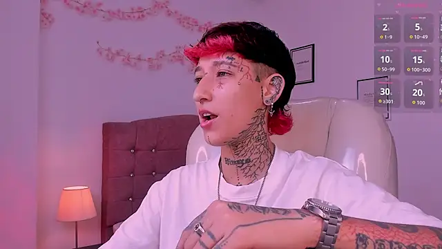 Luci Rose online show from July 28, 2026, 2:13 pm