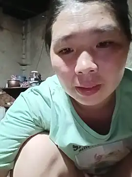 quynhkoolbae online show from May 18, 2026, 12:00 pm