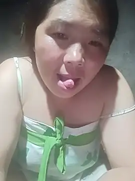 quynhkoolbae online show from July 10, 2026, 12:52 pm