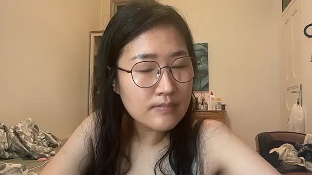 SeraSoftBoobs online show from June 17, 2026, 10:50 am