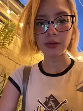 SweetBunnyGF online show from June 11, 2026, 11:25 pm
