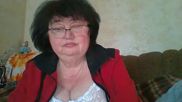 Snapshot of MilaSky5303 chatting on February 12, 2026, 11:49 am MilaSky5303 online show from February 12, 2026, 11:49 am