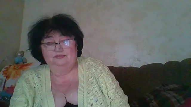 Snapshot of MilaSky5303 chatting on February 16, 2026, 12:45 pm MilaSky5303 online show from February 16, 2026, 12:45 pm