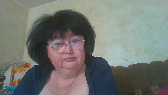 Snapshot of MilaSky5303 chatting on March 12, 2026, 2:01 pm MilaSky5303 online show from March 12, 2026, 2:01 pm
