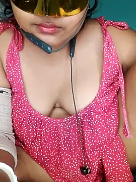 Snapshot of mimi87hoty chatting on June 2, 2026, 5:59 pm mimi87hoty online show from June 2, 2026, 5:59 pm