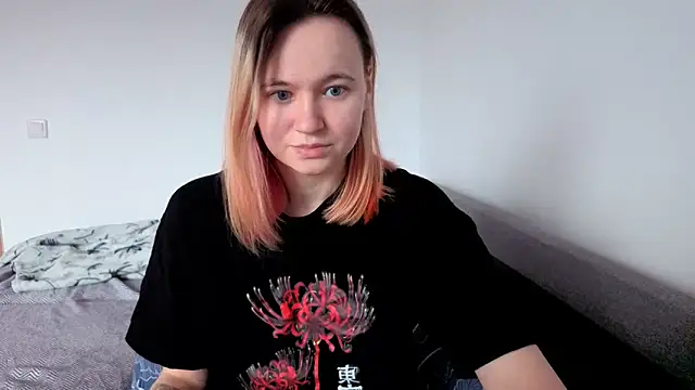 Snapshot of Ericha_Stone chatting on May 10, 2026, 2:06 am Ericha Stone online show from May 10, 2026, 2:06 am